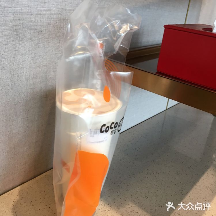 地理位置：铜锣湾5楼coco店  环境： 店面比较大