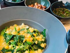 豌豆黄浸豌豆尖-半山腰·云南菜(侨福芳草地店)
