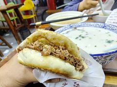 牛肉烧饼（多肉）-穆得·老周家牛肉烧饼(普利街店)