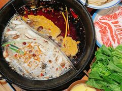 -周小明火锅(黑金冠社区店)