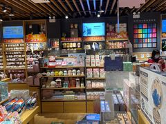 -九木杂物社(新奥购物中心店)