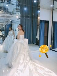 -LAFINE 兰斐婚纱礼服馆