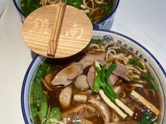 -镇南锅盖面馆(解放路店)