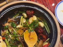 -沙胆彪炭炉牛杂煲(上海日月光广场店)