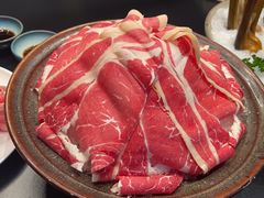 -鲜入唯煮·港式海鲜牛肉火锅(金宝街店)