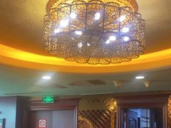 -丝路天山酒店(国际大巴扎店)