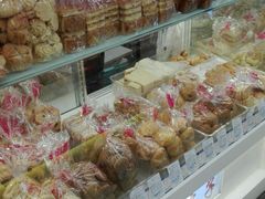 -红房子西点(汇联商厦天钥桥路店)