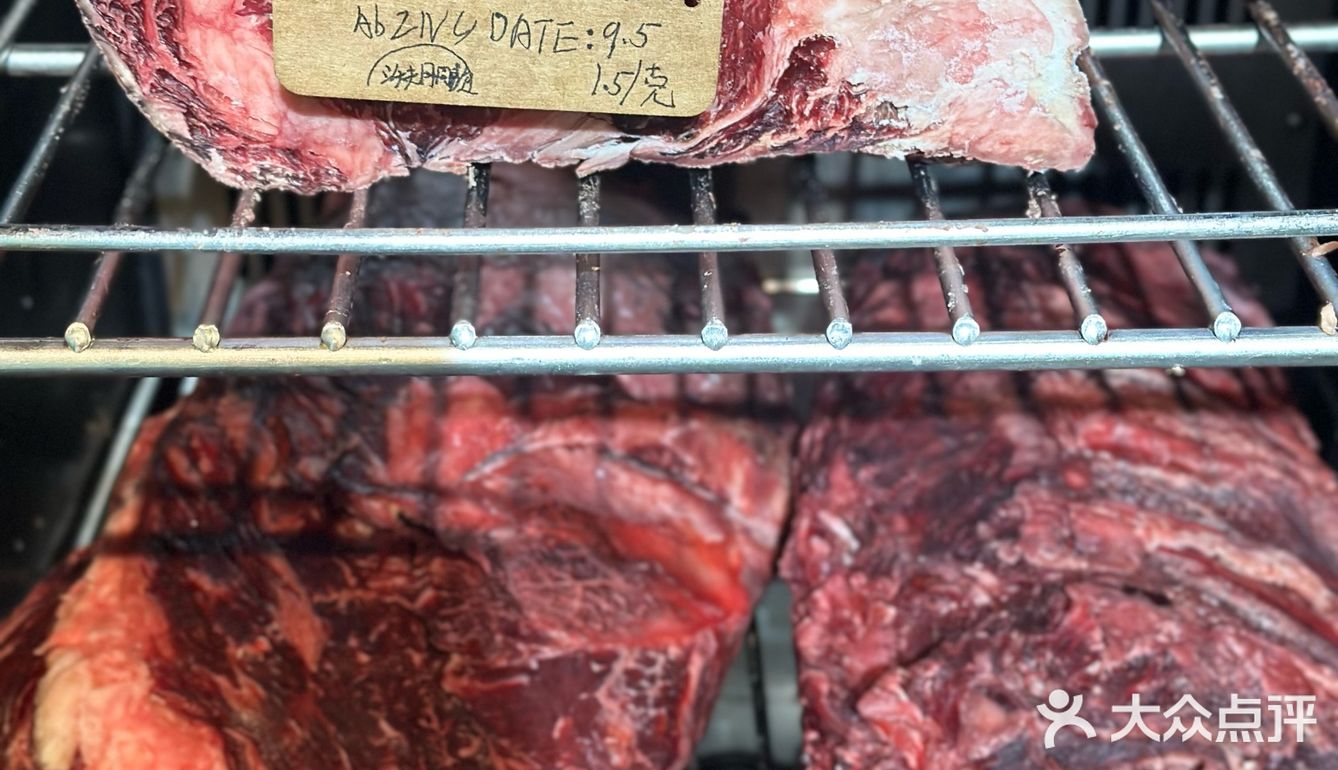 这一口下去颠覆你对烤牛肉认知，棒子吃了都得疯