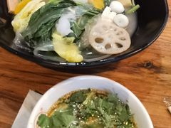 -万记麻辣烫国展总店