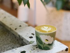 -Line 咖啡(石厦花园店)