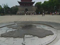 -巴陵广场