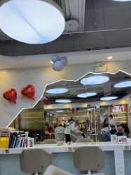 -虫二·专注健康烫染沙龙