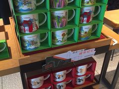 零售区-星巴克(成都机场T2店)