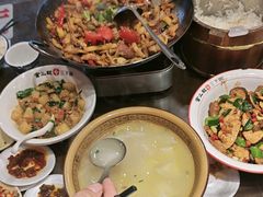 -富正毅三下锅·湘西韵味(天门山索道店)