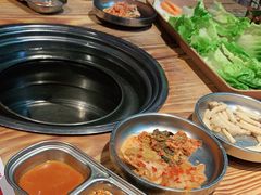 -青瓦炭韩潮烤肉(花园道店)