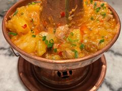 丽江铜锅洋芋鸡-中8楼风尚云南菜(颐堤港店)
