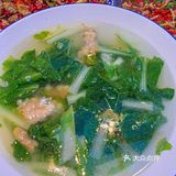 各种佐料码了一盘子 看着就很有食欲 果不其然