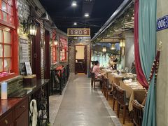 -东口码头·烧鸽子·鱼头泡饼·地方菜(金鹰悦城店)