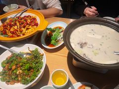 -自己人•宜昌菜(水悦城店)