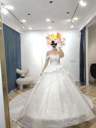 -予白婚纱礼服馆