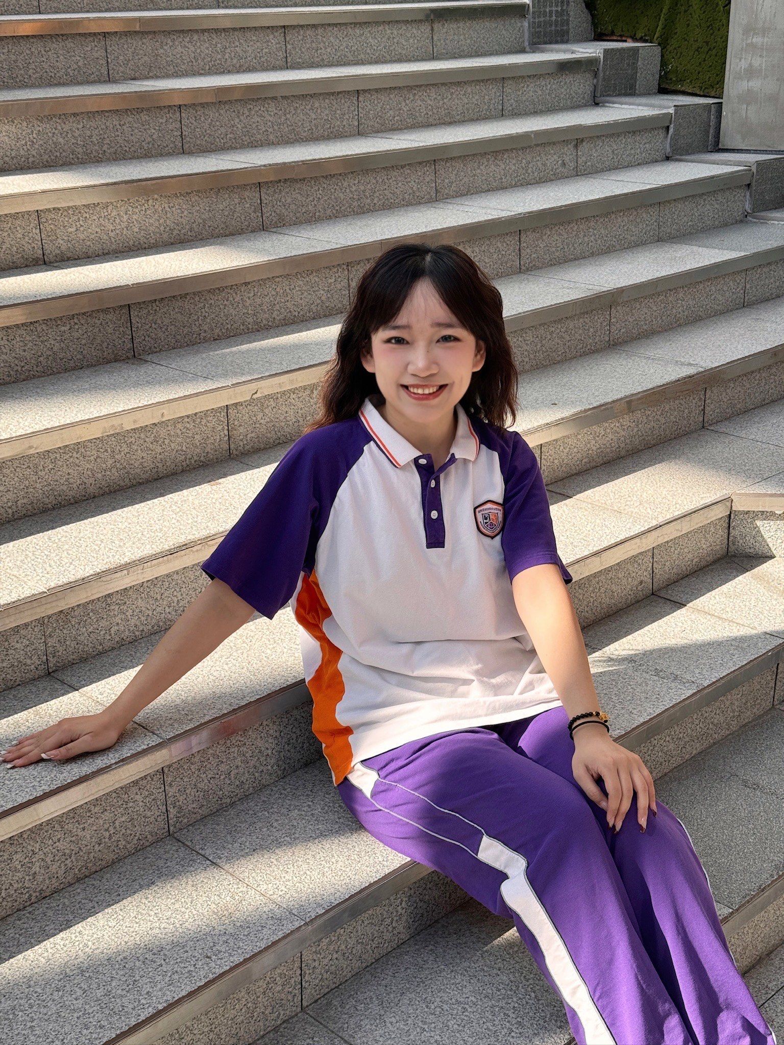 n同学们!穿校服逛瓦咛街市打卡领🧧啦