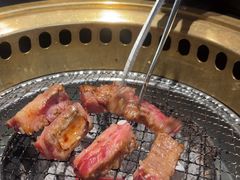 -山川小町·极番烧肉(新地假日广场店)