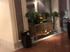 -王府井酒店(金桥港湾店)
