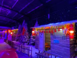 -圣名游乐城冰雪大世界