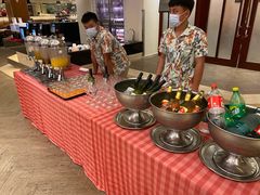 -亚龙湾希尔顿自助餐厅·海鲜·烧烤·沙滩BBQ·现场乐队
