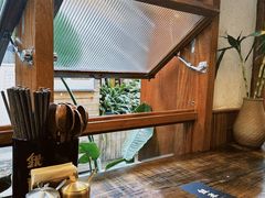 -银米·云南传统过桥米线(双廊黑金冠店)