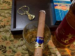 -蓉LOUNGE威士忌鸡尾酒FLOWER酒吧