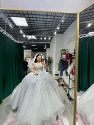 -NaNa婚纱礼服馆