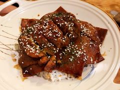 照烧豆腐鸡腿饭-拾年