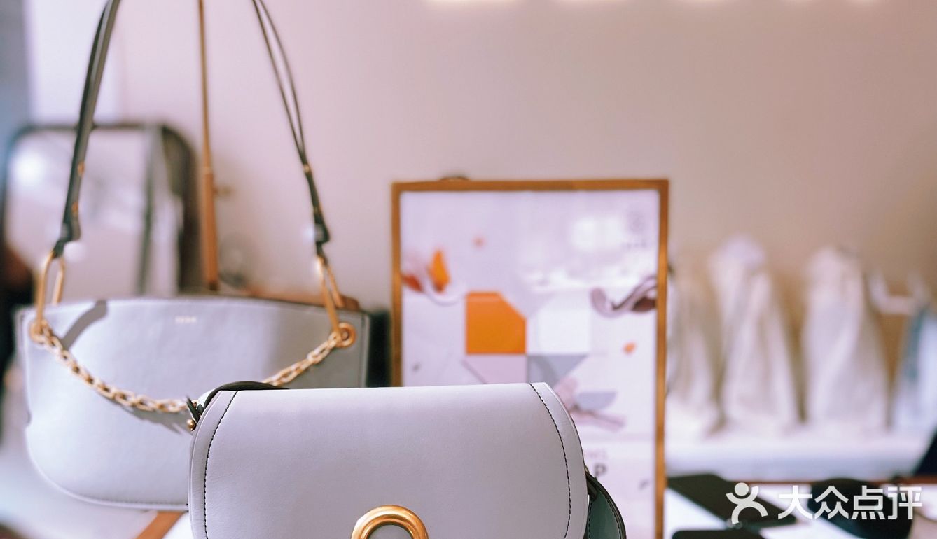 国货品牌ZESH,明星都在背,千元买同款!