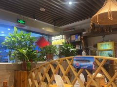 -滇香肴·云南菜蒸汽石锅鱼(云南北路店)