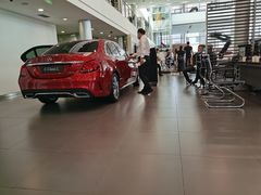 -天津波士信达奔驰4S店(卫津南路店)