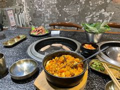 -红泥小火炉·东北泥炉烤肉(天一旗舰店)