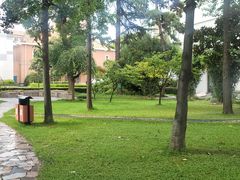 -南京双门楼宾馆(盐仓桥地铁站阅江楼店)