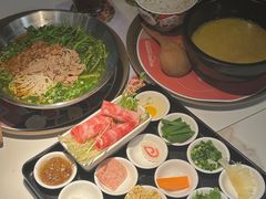 -妈妈故事米线(市府恒隆店)