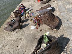 -多瑙河畔鞋履雕塑