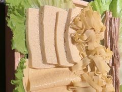 -晓宇重庆火锅(西安荟聚店)