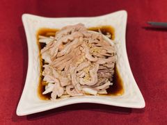 蒜泥白菜拌肚丝-老吉士酒家(天平路店)