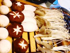 -崔英子朝韩民俗风味烤肉烤串城(大东店)
