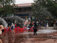 -欢乐水魔方水世界