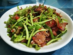 藜蒿炒腊肉-江南古镇味道·私房菜