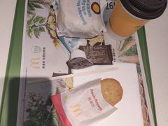 -麦当劳(轻轨曹杨路店)