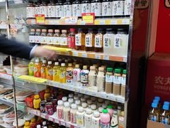 -全家便利店(愚园店)