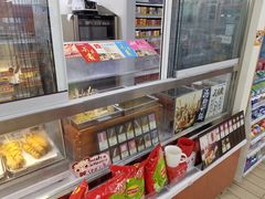 -全家便利店(莲花池东路店)