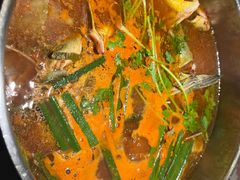 -野山舂·贵州现舂酸汤牛肉(民生路店)