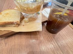 -玛格萝妮比萨屋(四平店)